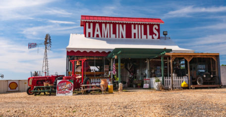 Hamlin Hills rustic shop